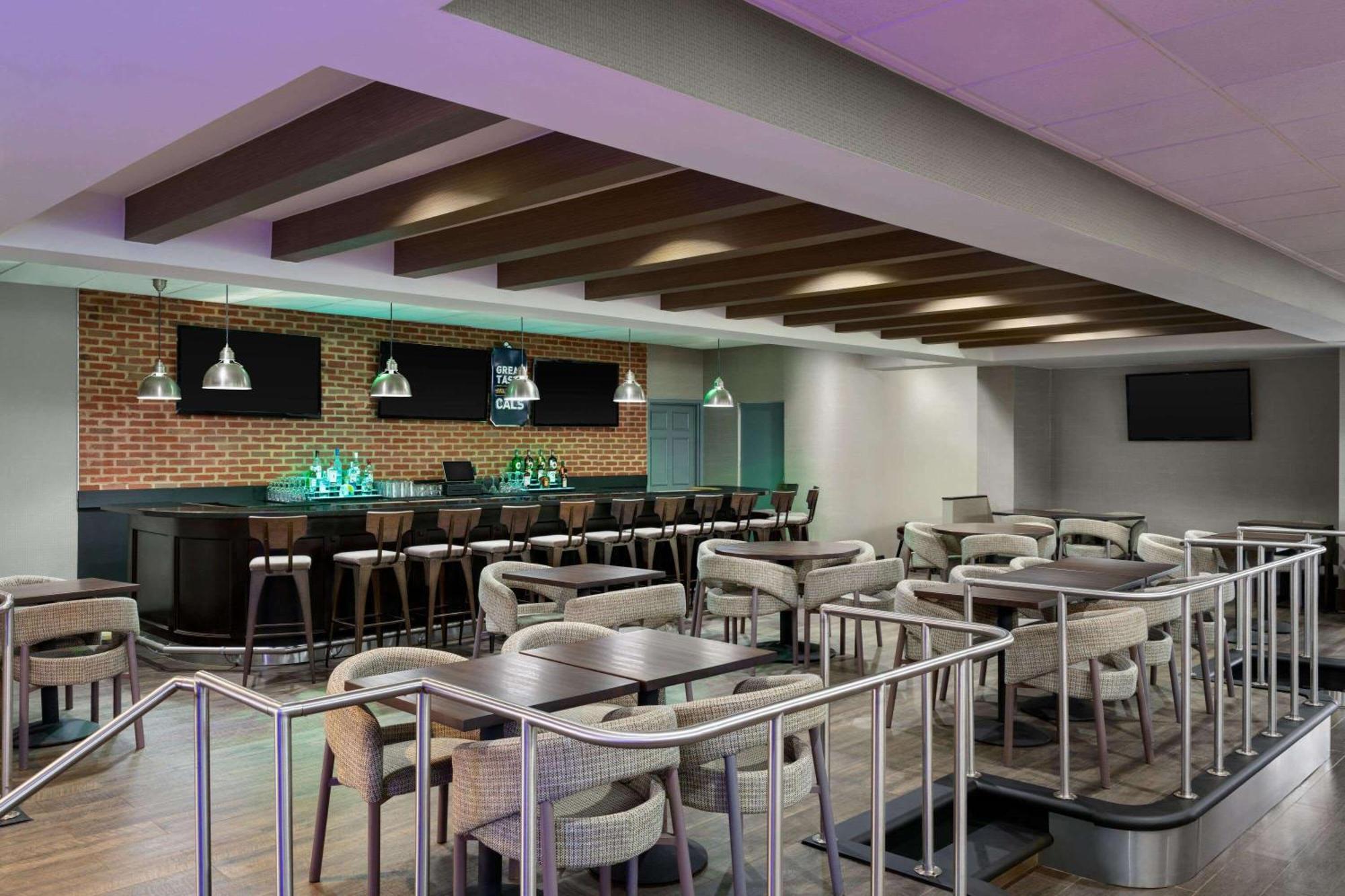 Wyndham Garden Inn Pittsburgh Airport Robinson Township Екстериор снимка