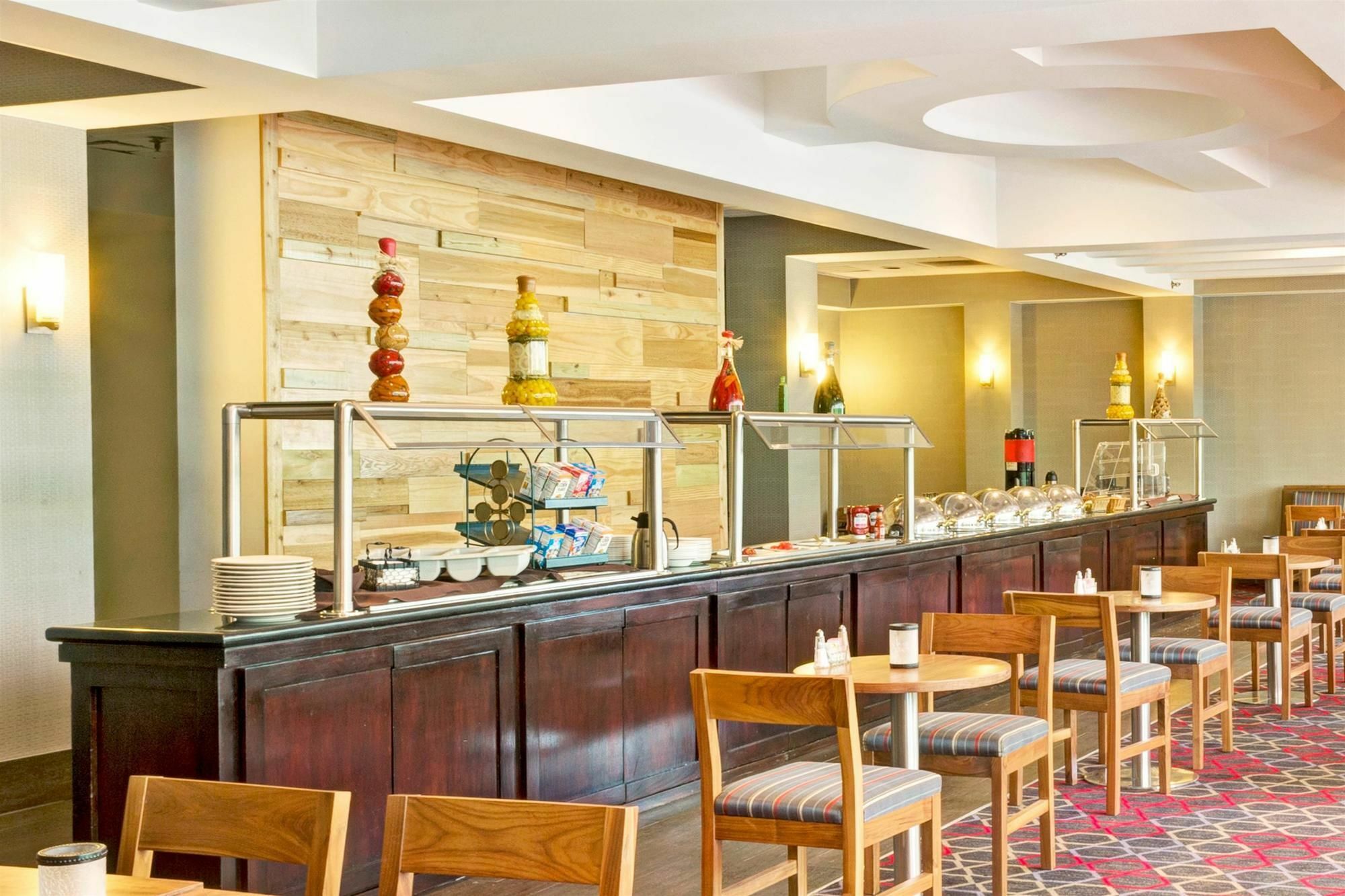 Wyndham Garden Inn Pittsburgh Airport Robinson Township Екстериор снимка